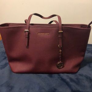 Michael Kors Jet Set Tote